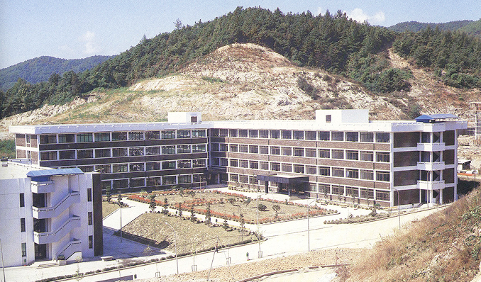 1985년 강의동-충주공업전문대학