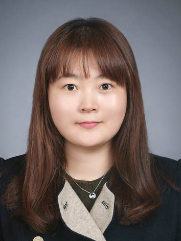 조교 사진