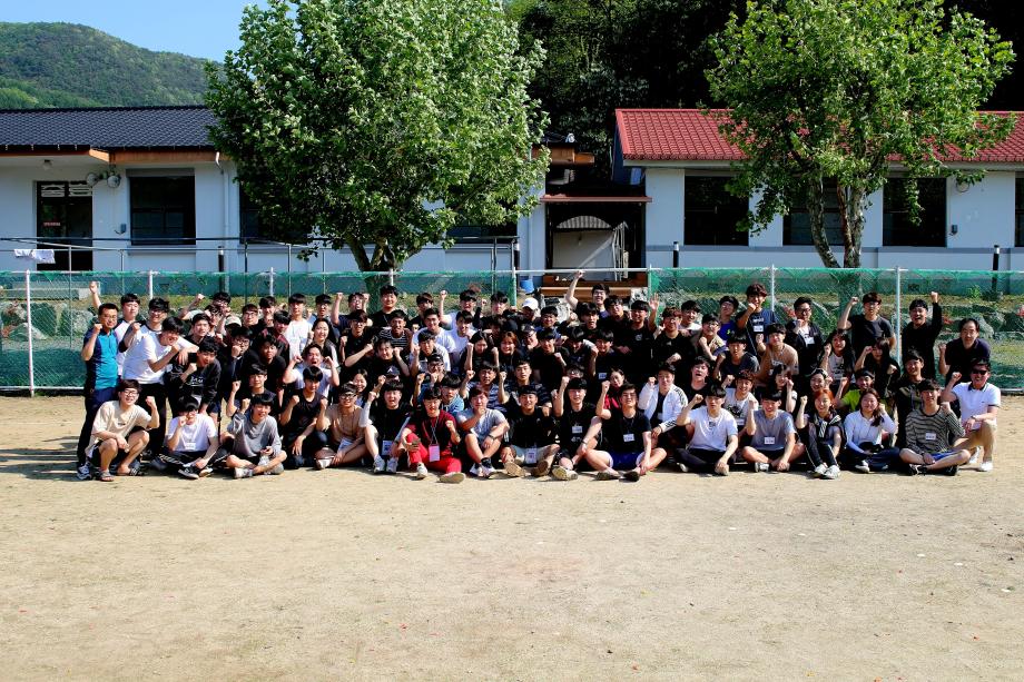 2016년 5월 12일(목) 전자공학과 연합MT 단체사진 2